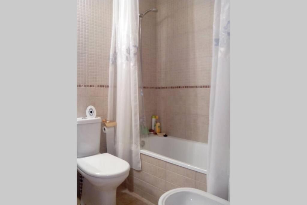 Bonito Apartamento De 3 Hab. Con Jardin Roses Dış mekan fotoğraf
